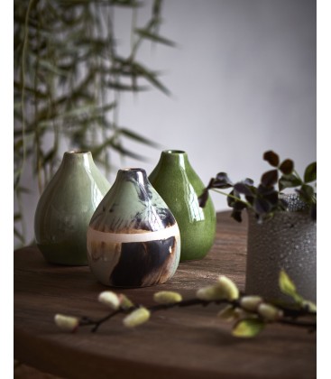 Petit vase en grès vert